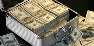 Ile zarabia copywriter na pół etatu?